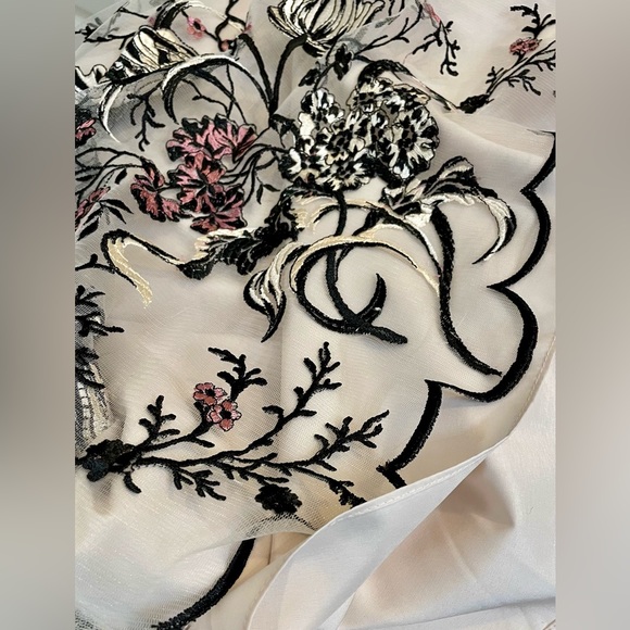AIDAN MATTOX- NWT Sz 10 Midi, Cream Backgr. w/Hand-Embroidered Florals MSRP $275 - Picture 16 of 16